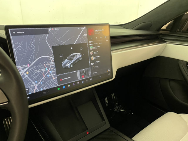 2022 Tesla Model S Plaid