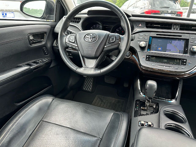 2015 Toyota Avalon Limited 4dr Sedan