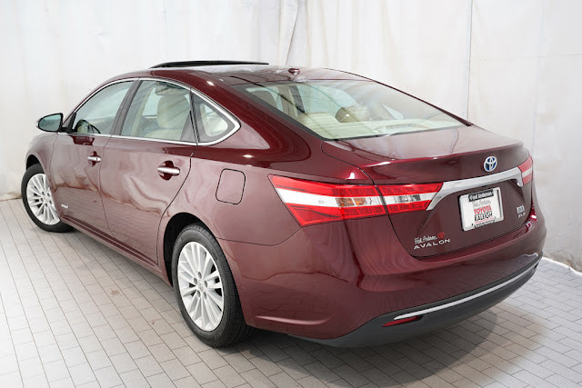 2013 Toyota Avalon Hybrid XLE Touring