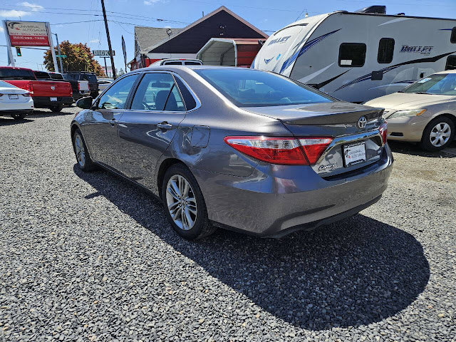 2016 Toyota Camry SE 4dr Sedan