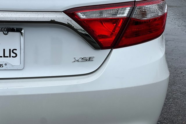 2016 Toyota Camry XSE