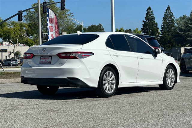 2020 Toyota Camry LE