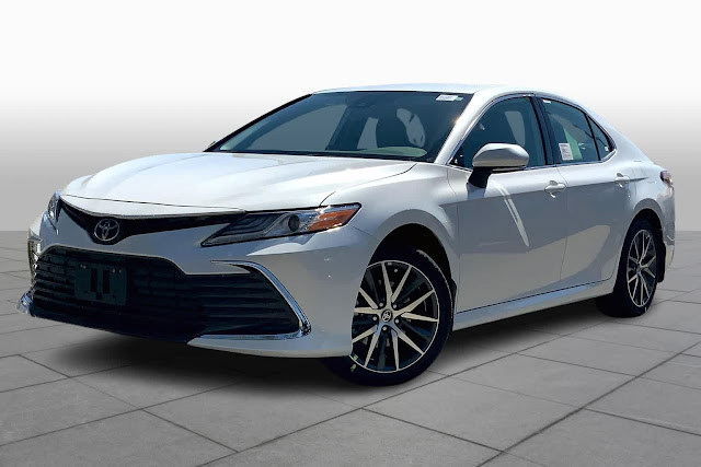 2024 Toyota Camry XLE