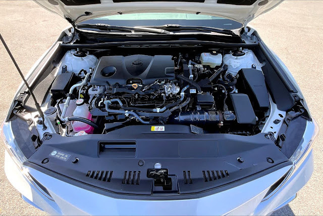 2021 Toyota Camry Hybrid XLE