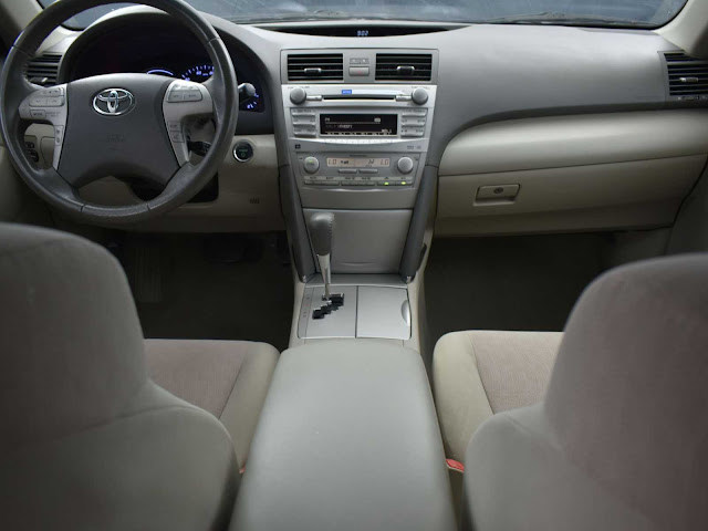 2011 Toyota Camry Hybrid Base