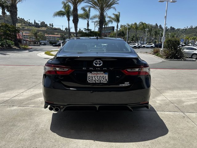 2021 Toyota Camry Hybrid SE