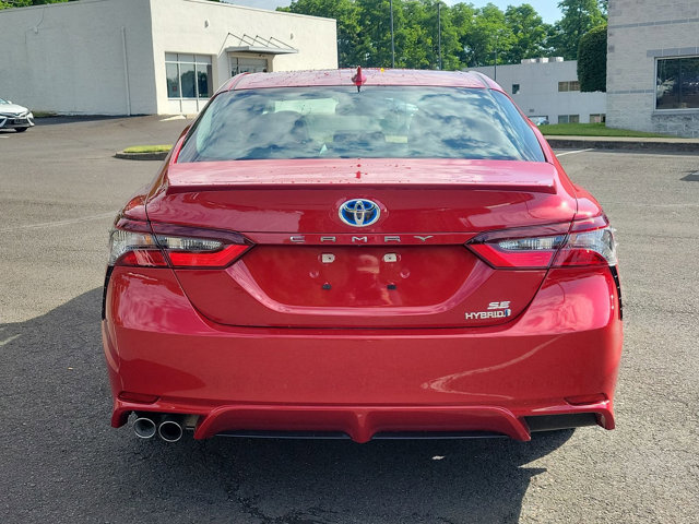 2024 Toyota Camry Hybrid SE