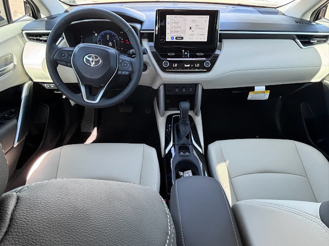 2024 Toyota Corolla Cross XLE