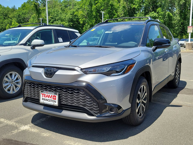 2024 Toyota Corolla Cross Hybrid SE