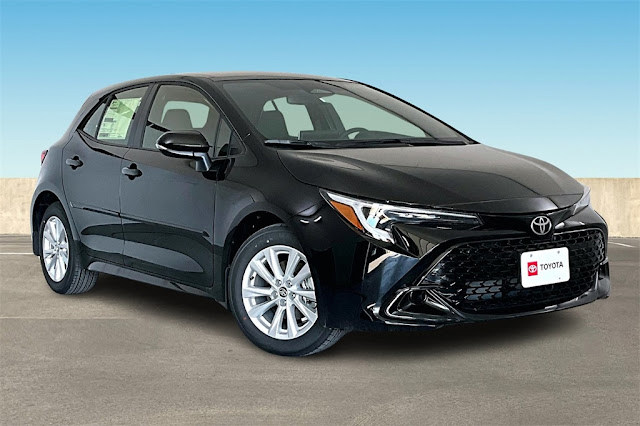 2024 Toyota Corolla Hatchback SE