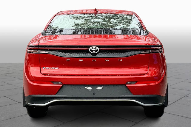 2024 Toyota Crown XLE