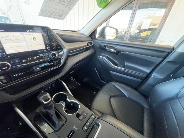 2020 Toyota Highlander XLE FWD V6