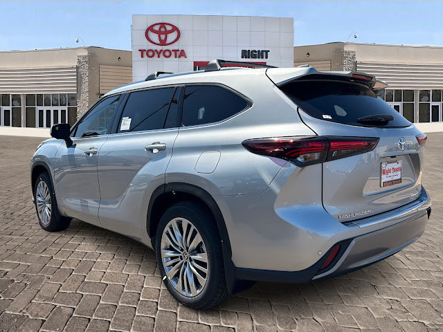 2024 Toyota Highlander Platinum