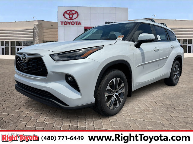 2024 Toyota Highlander XLE