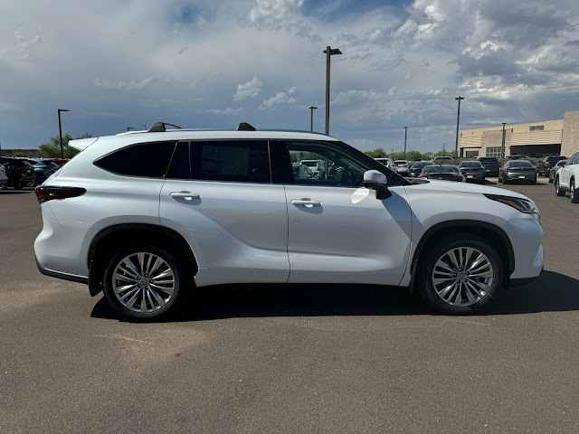 2024 Toyota Highlander Platinum