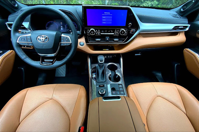 2023 Toyota Highlander Platinum