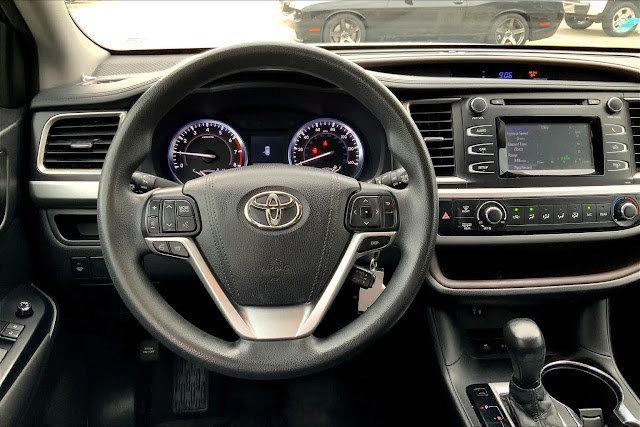 2015 Toyota Highlander LE