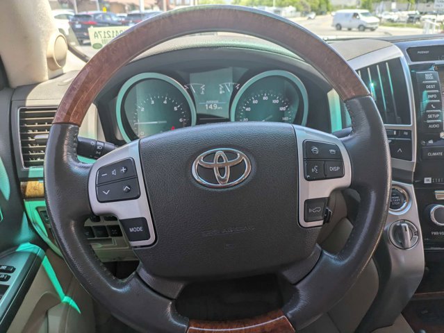 2015 Toyota Land Cruiser Base
