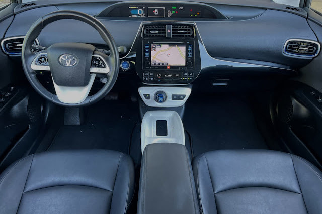 2016 Toyota Prius Four Touring