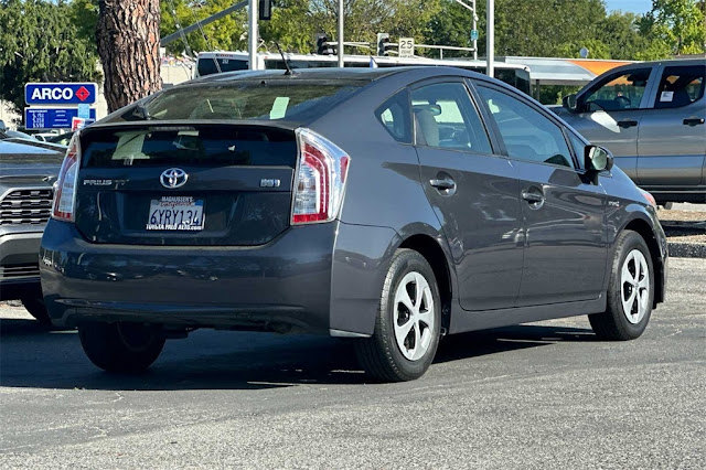 2013 Toyota Prius Two