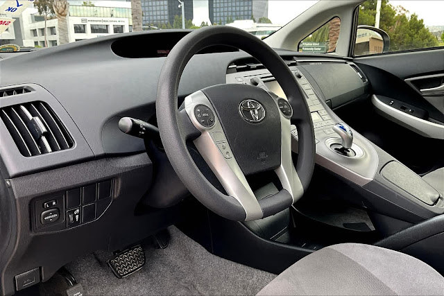 2012 Toyota Prius Two