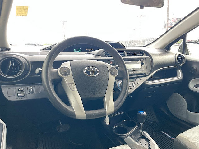 2014 Toyota Prius c TWO