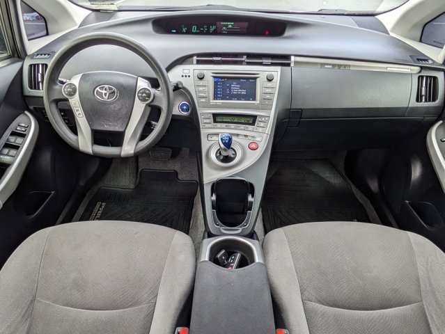 2015 Toyota Prius Plug-in Base