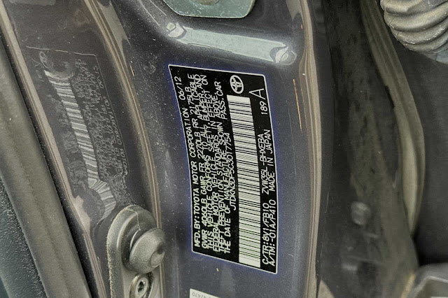2012 Toyota Prius Plug-in ADVANCED
