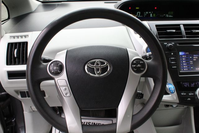 2012 Toyota Prius v 2