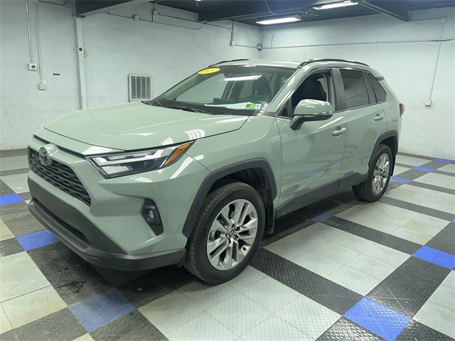 2023 Toyota RAV4 XLE Premium