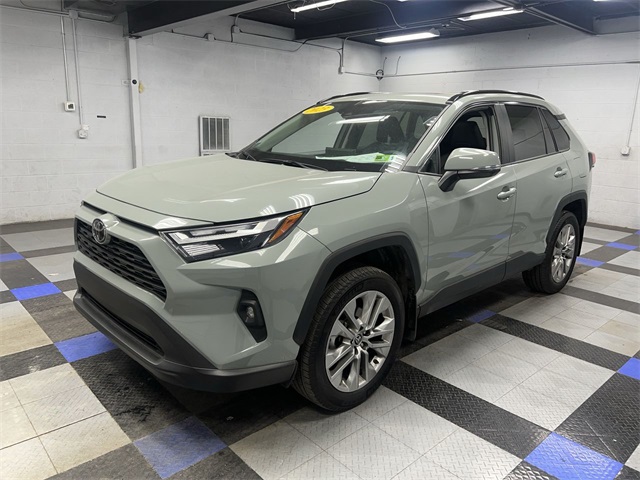 2023 Toyota RAV4 XLE Premium