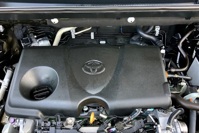 2022 Toyota RAV4 LE