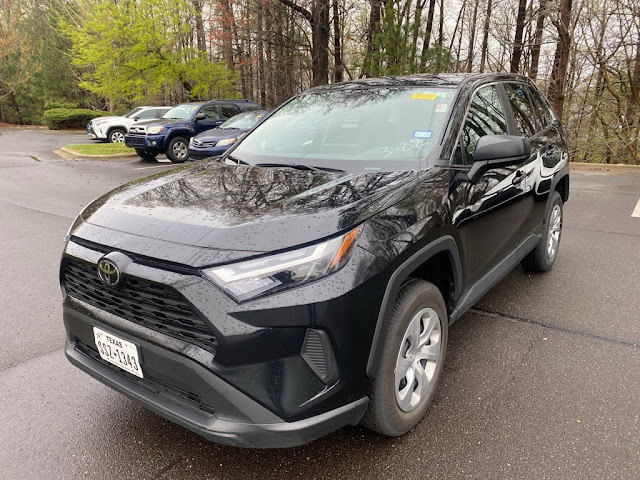 2023 Toyota RAV4 LE