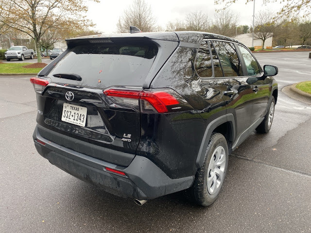 2023 Toyota RAV4 LE