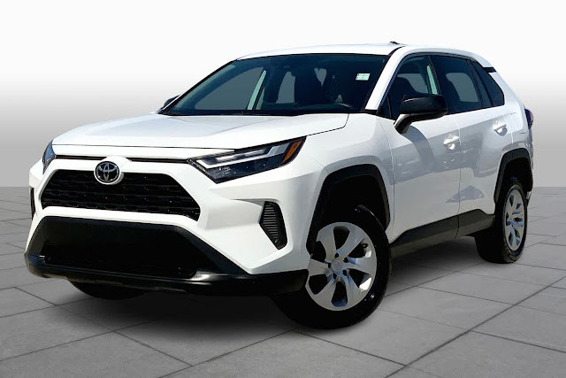 2023 Toyota RAV4 LE