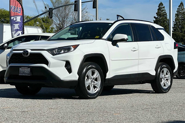 2021 Toyota RAV4 XLE