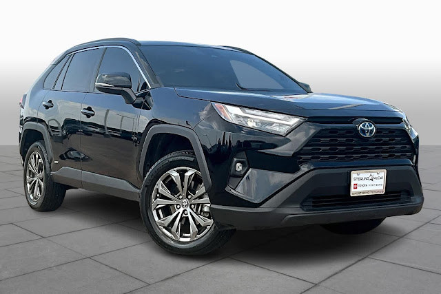 2022 Toyota RAV4 Hybrid XLE Premium