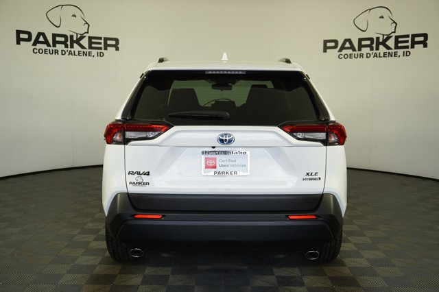 2022 Toyota RAV4 Hybrid XLE