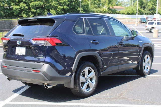 2021 Toyota RAV4 Hybrid XLE Premium