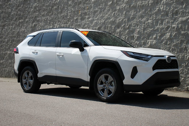 2024 Toyota RAV4 Hybrid LE