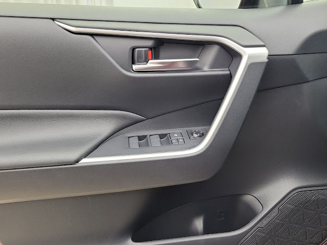 2021 Toyota RAV4 Hybrid Hybrid XLE