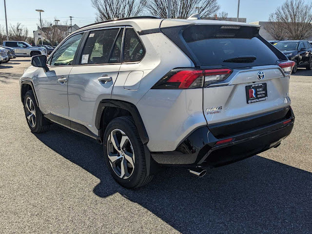 2024 Toyota RAV4 Prime SE