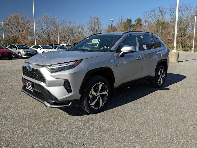 2024 Toyota RAV4 Prime SE