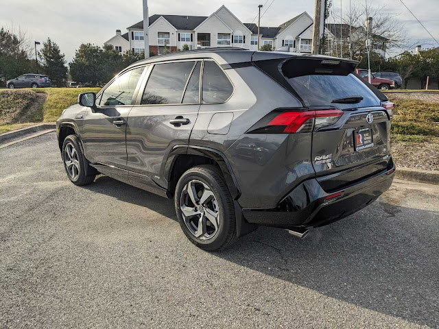 2024 Toyota RAV4 Prime SE