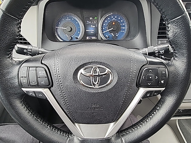 2019 Toyota Sienna Base