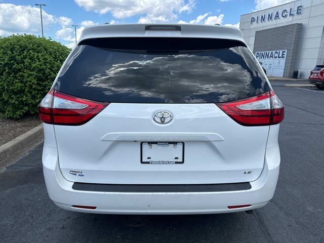 2016 Toyota Sienna L