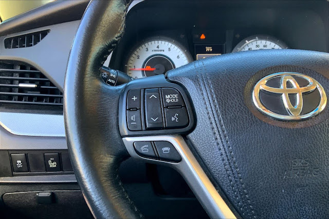 2015 Toyota Sienna SE Premium