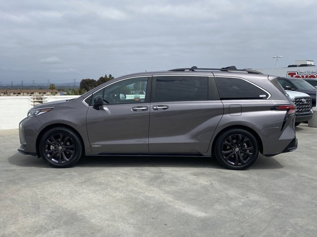 2021 Toyota Sienna XSE