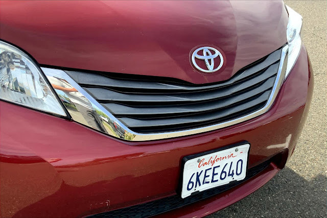 2011 Toyota Sienna XLE