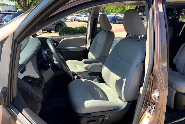 2019 Toyota Sienna Limited Premium